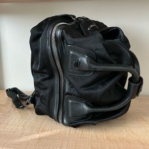 Caraa Studio bag black with gunmetal hardware in small // well loved